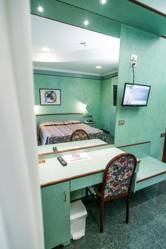 Le Petit Hotel Torino Dış mekan fotoğraf