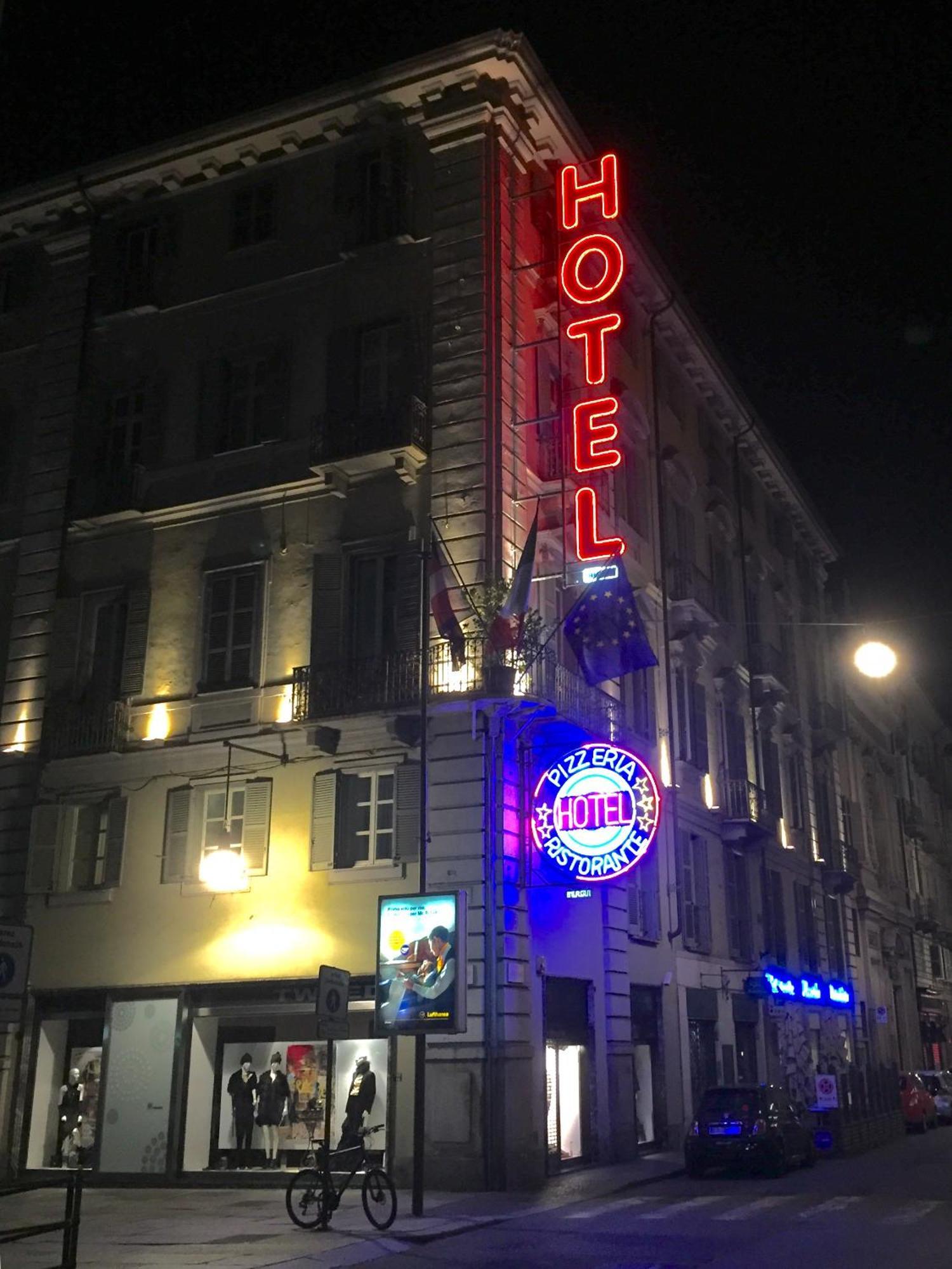 Le Petit Hotel Torino Dış mekan fotoğraf